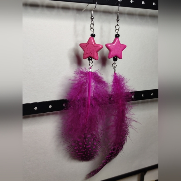 Handmade Pink Glass Star Earrings with Feathers - Picture 4 of 8